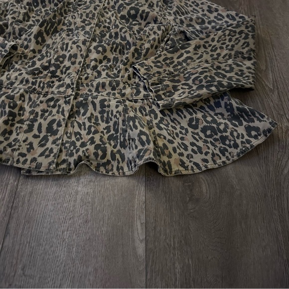 Lane Bryant Cheetah Peplum Utility Moto Twill Jacket Size 3X - Picture 4 of 8